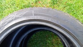 275/45r21 110W  a 315/40r21 115v    zimne - 5