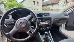 VW Jetta 1.2TSI Comfortline - 5