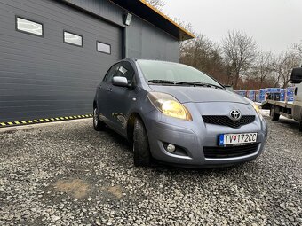 Toyota yaris 1.33 74kw 6st manuál klíma - 5