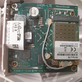 Predám MIKROTIK RBLHGR&R11e-LTE - 5