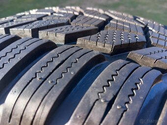 215/65 r17 zimne pneumatiky - 5