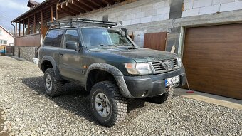 Nissan Patrol Y61 2.8 - 5