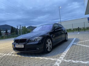 BMW E90 330i ZNÍŽENÁ CENA - 5