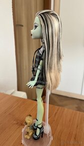 Monster high Frankie Stein basic - 5