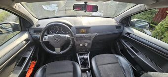 Opel Astra H - 5