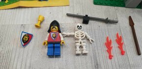 LEGO SYSTEM 6036 Skeleton Surprise - 5