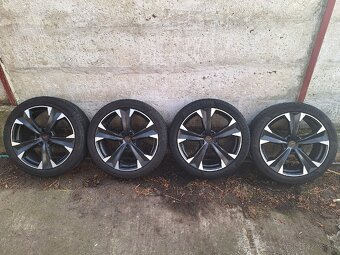 245/40 R19 Cupra Formetor - 5