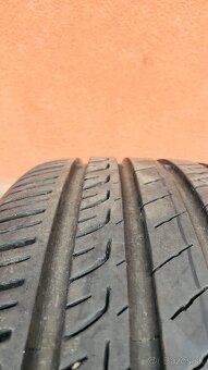 Barum Bravuris 5 HM 235/45 R18 letne - 5