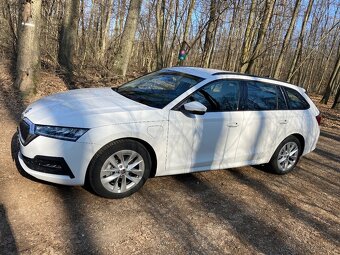 Škoda octavia IV combi 1.4TSI Plug in hybrid - 5