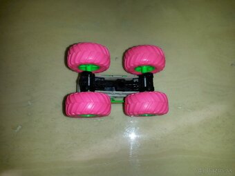 Hot Wheels MONSTER TRUCK - 5