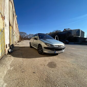 Predám Peugeot 206 2 l Turbo HDI Viac informácií na tel. - 5