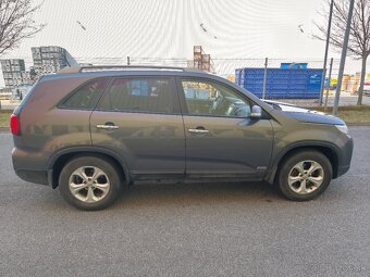 Kia Sorento 2.2 CRDI  4x4 automat 7 miestna verzia - 5