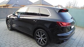 VOLKSWAGEN TOUAREG 4x4 "R-LINE" 3.0TDi 170KW V6 AT-8  M2020 - 5