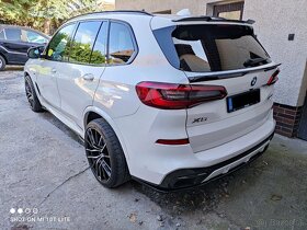 Spoiler na kufor pod sklo - BMW X5 - E70/F15/G05 - č. lesk - 5