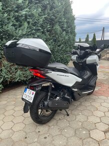 Predám - Honda Forza 125 / 2018 / 1 660 km - 5