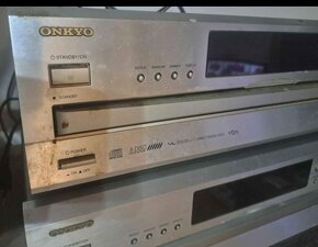 ONKYO. Predám 1x tunner a 2x cd meniče. - 5