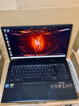 Herný notebook Acer Nitro V15 - 5