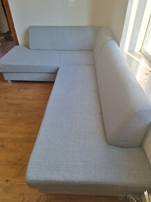 sivý moderný minimalistický gauč - 5