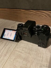 Panasonic Lumix DMC G85 - 5