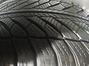 245/45 R19 - 5