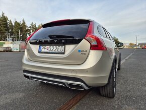 Volvo V60CC 2,4 D4 140kW AWD - 5