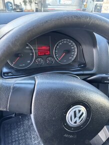 Predám vw Golf 5, 2007 ,1.9TDI 77KW hatchback - 5