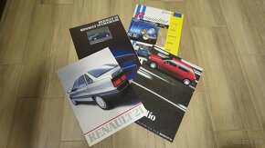 Prospekty Renault 50. až 90. léta. - 5