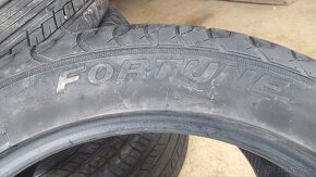 Predám letné pneumatiky 235/45 R17 - 5