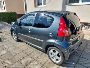 Peugeot 107, r.v. 2011, 5 dv. - 5