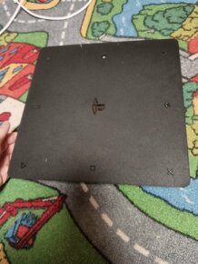 Playstation 4 pro - 5