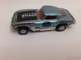 CORGI TOYS - 376 - Chevrolet Corvette Sting Ray - 5