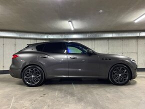 Maserati Levante SQ4 Gransport - 5