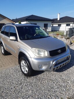 TOYOTA Rav 4 automat, benzín 4x4 - 5