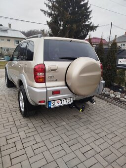 TOYOTA Rav 4 automat, benzín 4x4 - 5