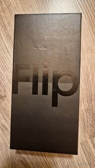 Samsung Galaxy Z Flip4 - 5