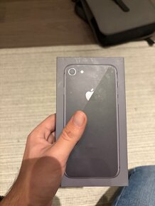 iPhone 8 64 GB - 5