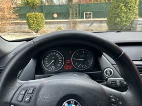BMW X1 18d xDrive - 5
