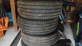 Predám letné pneumatiky Michelin 235/55r18 - 5