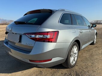 Škoda Superb Combi 2.0 TDI Ambition DSG - 5