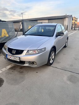 Honda Accord 2.0 - 5