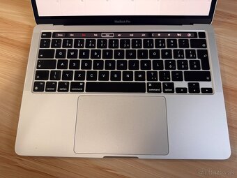 MacBook Pro M1 2020 13-palcový 8GB 256GB SSD - 5