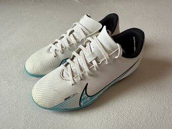 Detske biele kopacky Nike MERCURIAL VAPOR 15 CLUB FG/MG 31 - 5