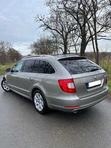 Škoda Superb Combi 2.0 TDi 103kw 2011 - 5