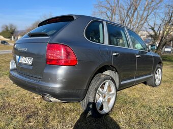 Porsche Cayenne 4.5s - 5