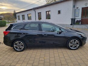 Kia Ceed Sporty Wagom 1.6 CRDI Platinium - 5