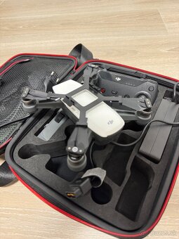 Dron DJI Spark - 5