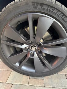 Škoda Zenith 8jx18 5x112 ET44 + Michelin Pilot Sport 4 - 5