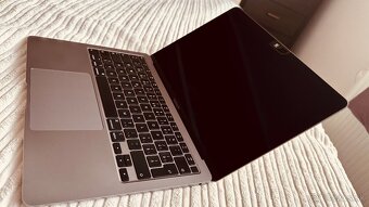 MacBook Air (Retina, 13-palcový, 2020)M1 8/256GB Space Grey - 5