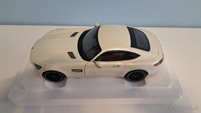 MERCEDES AMG GT-S 1:18 AutoArt - 5