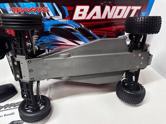 nová buggy Traxxas Bandit 1:10 - 5